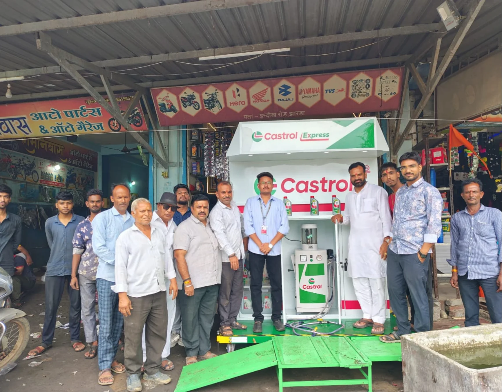 Castrol Express oil change centre launch at a workshop