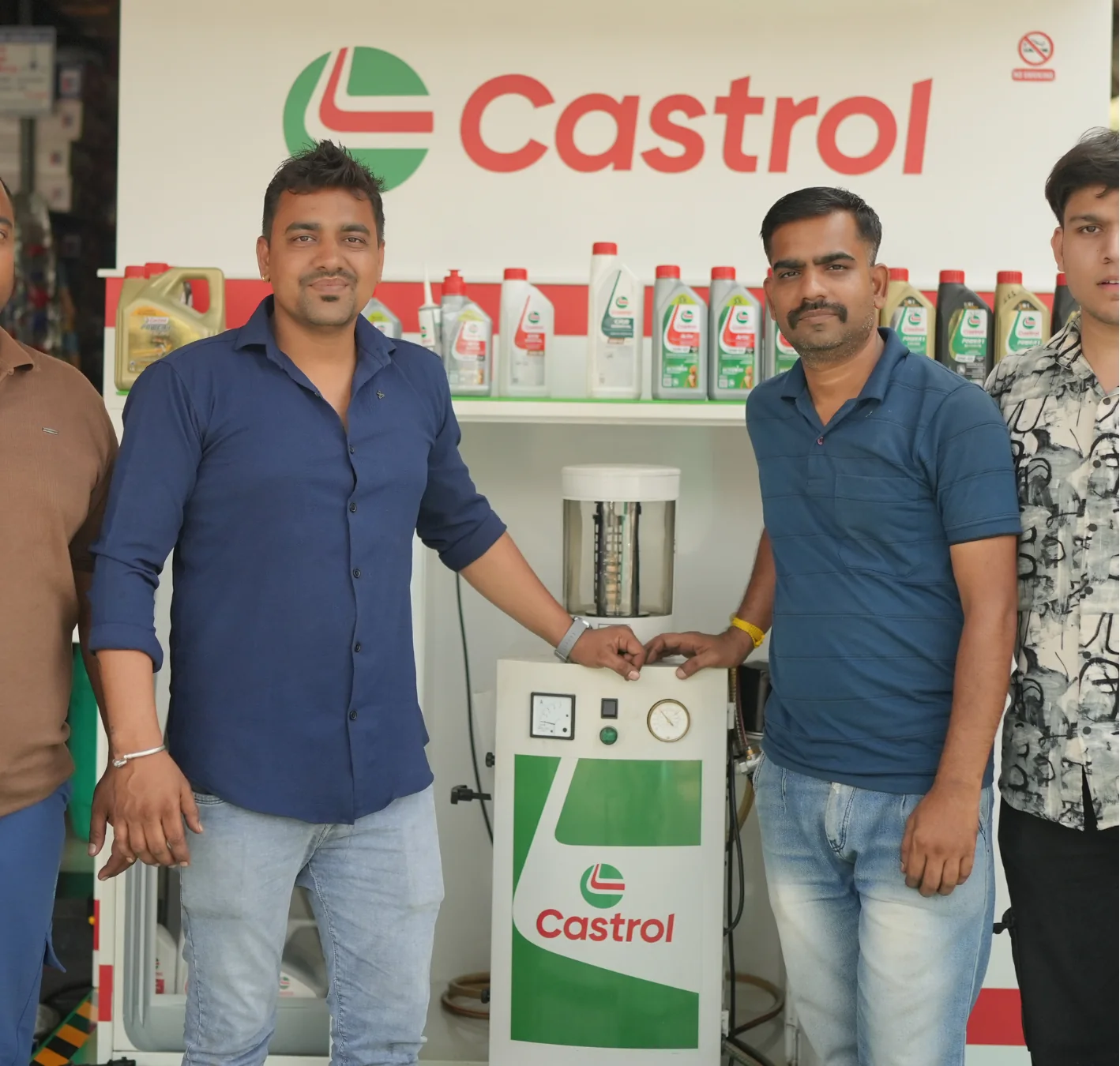 Castrol Express partners with a Rock Engines oil change machine